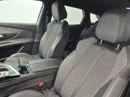 Photo 23 Peugeot 3008  1.6 BlueHDi 120ch S&S EAT6