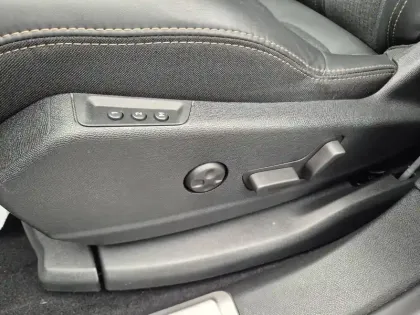 Photo 36 Peugeot 3008  1.6 BlueHDi 120ch S&S EAT6