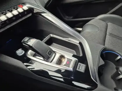 Photo 27 Peugeot 3008  1.6 BlueHDi 120ch S&S EAT6