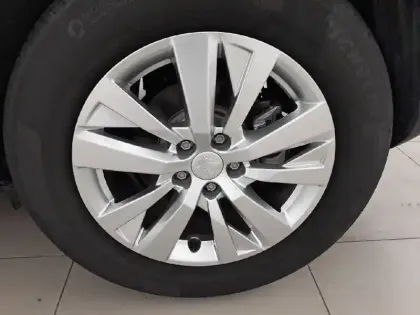 Photo 10 Peugeot 3008  BlueHDi 130ch S&S EAT8