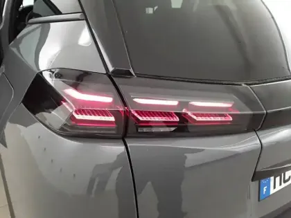 Photo 16 Peugeot 2008  130 S&S EAT8