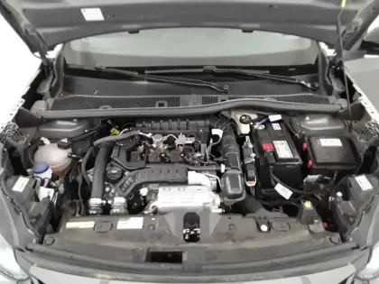 Photo 20 Peugeot 2008  130 S&S EAT8