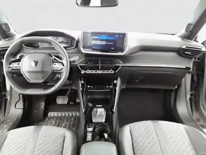 Photo 94 Peugeot 2008  130 S&S EAT8