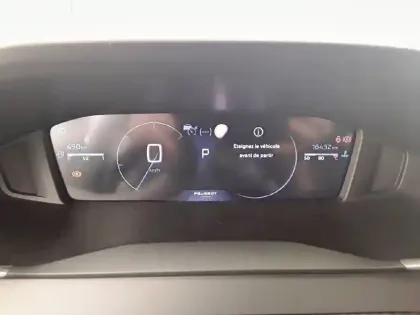 Photo 74 Peugeot 2008  130 S&S EAT8