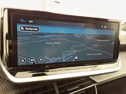 Photo 14 Peugeot 2008  130 S&S EAT8