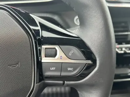 Photo 51 Peugeot 208 Gén. II Ph1 NG Roadtrip 5