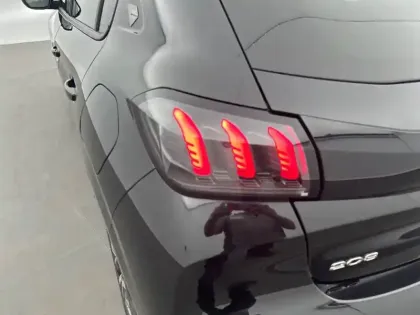 Photo 16 Peugeot 208 Gén. II Ph1 NG Roadtrip 5