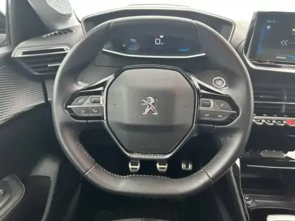 Photo 8 Peugeot 208 Gén. II Ph1 NG Roadtrip 5