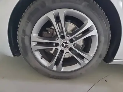 Photo 12 Mercedes Classe B  180 d 7G-DCT