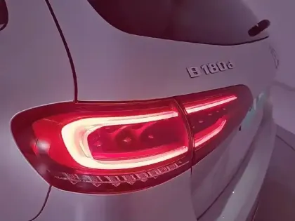 Photo 16 Mercedes Classe B  180 d 7G-DCT