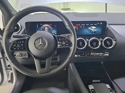 Photo 71 Mercedes Classe B  180 d 7G-DCT