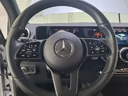 Photo 72 Mercedes Classe B  180 d 7G-DCT
