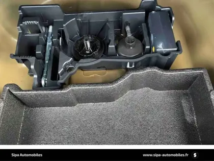 Photo 12 Peugeot 2008  Hybrid 145 e-DCS6