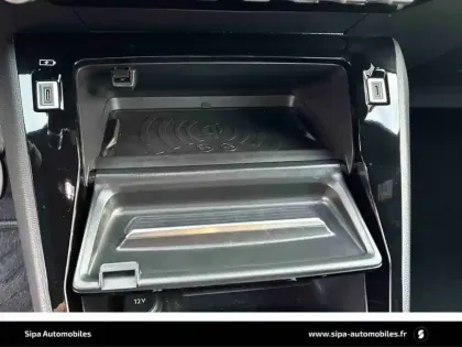 Photo 28 Peugeot 2008  Hybrid 145 e-DCS6