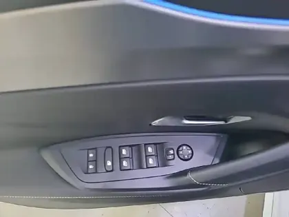 Photo 33 Peugeot 308 Gén. III Ph1 GT 5