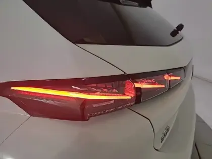 Photo 19 Peugeot 308 Gén. III Ph1 GT 5