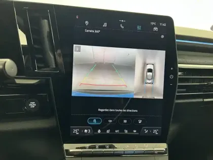 Photo 29 Renault Austral Gén. I (HHN) Ph1 Iconic esprit Alpine 5