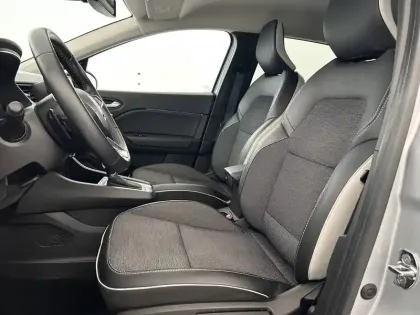 Photo 77 Renault Captur  TCe 140 EDC - 21