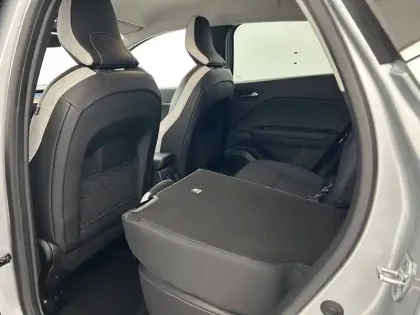 Photo 98 Renault Captur  TCe 140 EDC - 21