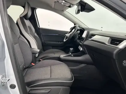 Photo 82 Renault Captur  TCe 140 EDC - 21