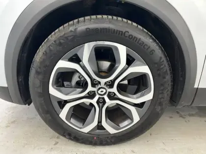 Photo 87 Renault Captur  TCe 140 EDC - 21