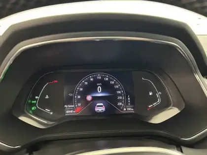 Photo 85 Renault Captur  TCe 140 EDC - 21