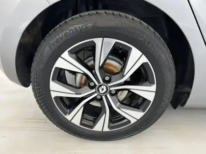 Photo 90 Renault Clio  E-Tech full hybrid 145