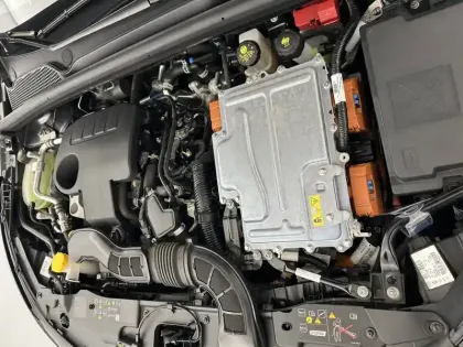 Photo 95 Renault Clio  E-Tech full hybrid 145