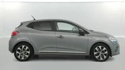 Photo 74 Renault Clio  E-Tech full hybrid 145