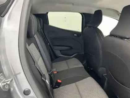 Photo 84 Renault Clio  E-Tech full hybrid 145
