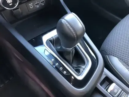 Photo 14 Renault Arkana  E-Tech full hybrid 145 GSR2