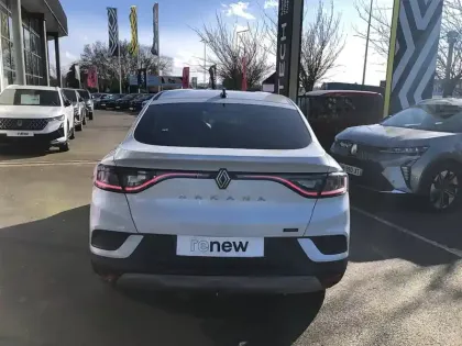 Photo 5 Renault Arkana  E-Tech full hybrid 145 GSR2