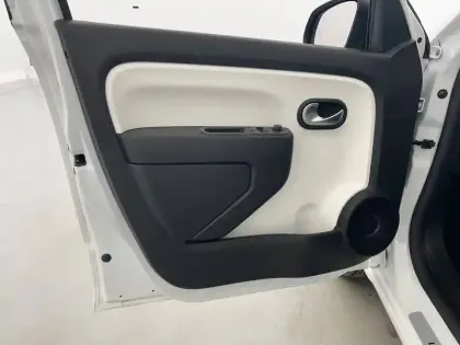 Photo 10 Renault Twingo Gén. III (C07) Ph2 Limited 5