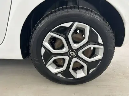 Photo 19 Renault Twingo Gén. III (C07) Ph2 Limited 5