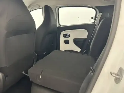 Photo 26 Renault Twingo Gén. III (C07) Ph2 Limited 5