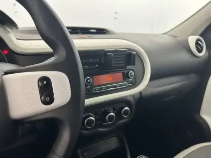 Photo 11 Renault Twingo Gén. III (C07) Ph2 Limited 5