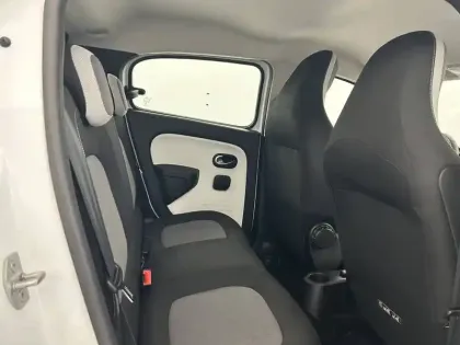 Photo 15 Renault Twingo Gén. III (C07) Ph2 Limited 5