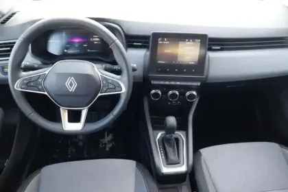 Photo 8 Renault Clio  E-Tech full hybrid 145 ch GSR2