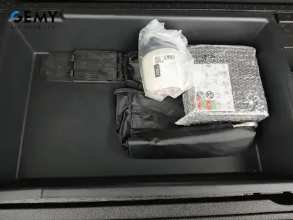 Photo 48 Peugeot 3008  Hybrid 225 e-EAT8