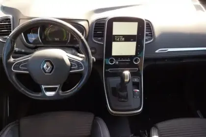 Photo 8 Renault Scenic  TCe 140 Energy EDC