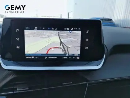 Photo 12 Peugeot 2008  PureTech 130 S&S EAT8