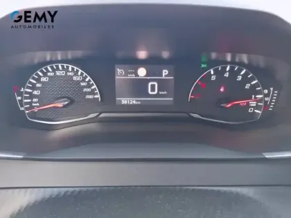 Photo 13 Peugeot 2008  PureTech 130 S&S EAT8