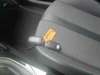 Photo 15 Peugeot 208  PureTech 100 S&S BVM6