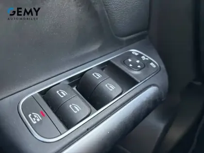 Photo 24 Mercedes GLA Gén. II (H247) Ph2 Progressive Line 5