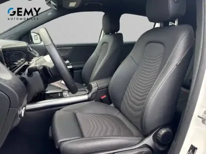 Photo 36 Mercedes GLA  200 d 8G-DCT