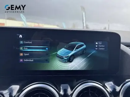 Photo 47 Mercedes GLA  200 d 8G-DCT