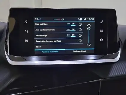 Photo 20 Peugeot 208  BlueHDi 100 S&S BVM6