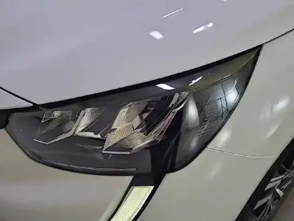 Photo 15 Peugeot 208  BlueHDi 100 S&S BVM6