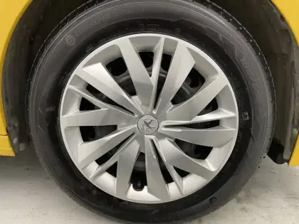 Photo 18 Peugeot 208 Gén. II Ph1 NG Like 5