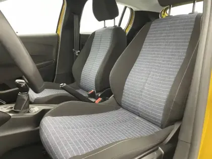 Photo 43 Peugeot 208  PureTech 75 S&S BVM5